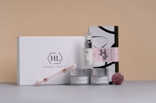 Dárkové sady HL Cosmetics 🤩 Dopřejte sobě i svým blízkým výjimečný dárek v podobě prémiové kosmetiky HL Cosmetics....